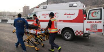 وزارة الصحة السعودية  تصل الى قمم جبال عسير  وتُنقذ حياة 6 آلاف شخص  في النصف الأول من 2023