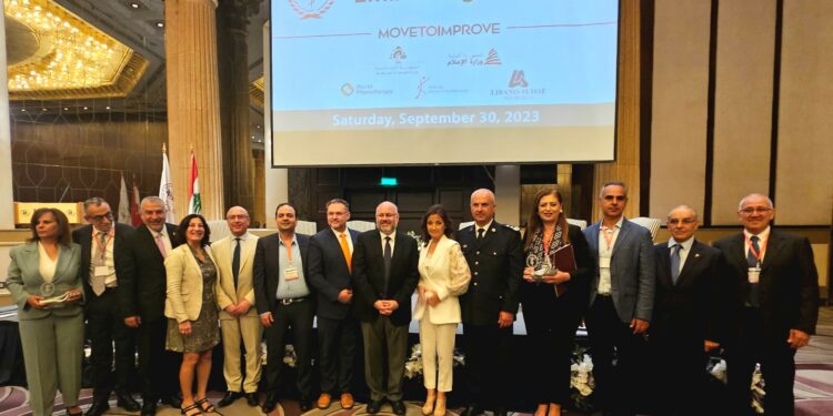 اللبنانية-السويسرية رَعَت الندوة وتلّقت درعاً تكريمية.. نقابة المعالجين الفيزيائيين تحشُد لندوة عنوانها الأساسي: “العلاج الفيزيائي جزءٌ لا يتجزأ من برنامج الرعاية الصحية الأولية”…