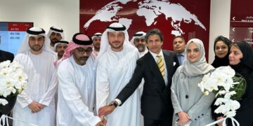 بعد إطلاقه منصة لتعزيز الرقمنة…  مصرف عجمان يفتح فرعاً  في إمارة دبي  يُحقّق تطلّعات زبائنه  وينال رضاهم…