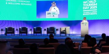 على هامش يوم السياحة العالمي في الرياض… السعودية تضع كلّ ثقلها لتكون وجهة سياحية عالمية تجذب السائح مراتٍ لا مرة واحدة…