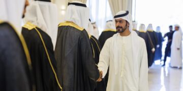 خليفة بن طحنون   يشهد العرس الجماعي الأول   في مجلس الهواشم…