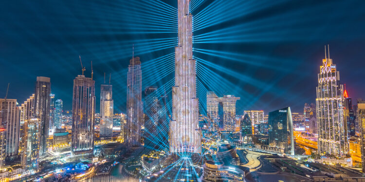من برج خليفة ونافورة المدينة يبدأ العدّ العكسي لأفول 2023… “اعمار العقارية” تحوّل دبي ليلة استقبال 2024 مدينة مشعّة وساحرة بالإعتماد على روائع الهندسة والتكنولوجيا…