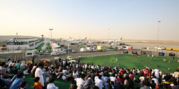 عروض طيران يومية عبر منصة Sky View في معرض دبي للطيران…