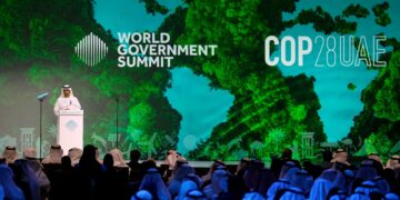 الإصدار السادس للمسح الاستقصائي  للبنك الأوروبي للاستثمار بشأن المناخ:  شعوب الأمم الصناعية الكبرى   تدعم تعويض البلدان المتضررة   ذات الدخل المنخفض