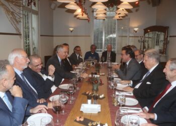 لقاء لـ MIDEL  مع السفير الفرنسي في لبنان… فؤاد زمكحل: ثمة مخاطر كبيرة على البلاد  ولا نملك القدرة على مواجهة الحرب…