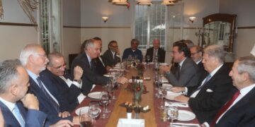 لقاء لـ MIDEL  مع السفير الفرنسي في لبنان… فؤاد زمكحل: ثمة مخاطر كبيرة على البلاد  ولا نملك القدرة على مواجهة الحرب…