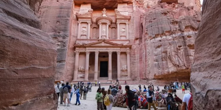 من تداعيات الحرب على غزة… الأردن يتكبّد شهرياً خسارة بملايين الدولارات من مداخيل السياحة…
