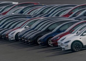 سيارات Tesla WIFI الجديدة تُصنّع حالياً في شنغهاي وتجهّز للبيع في منتصف 2024…