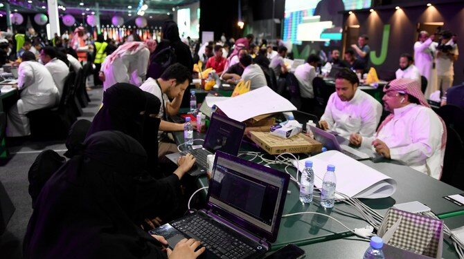 أول “هاكاثون” في السعودية.. مسابقة يخوضها 40 شخصاً في مجالَيْ الذكاء الإصطناعي والصحة لتشخيص الأمراض ومعالجتها…