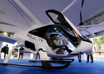 التاكسي الطائر أنهى تجاربه ويستعد لطوارئ الحرائق والإنقاذ الطبي والخدمات اللوجيستية والتخفيف من ازدحام السير…