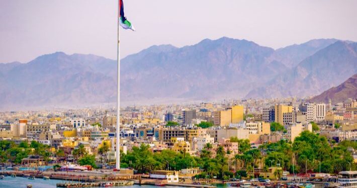 الإمارات طرحت ورقة نقدية من فئة الألف درهم نالت جاهزة أفضل اصدار عام 2023… محافظ المصرف المركزي الإماراتي: نحرص أن يصبح الدرهم عملة تستخدم على نطاق دولي…