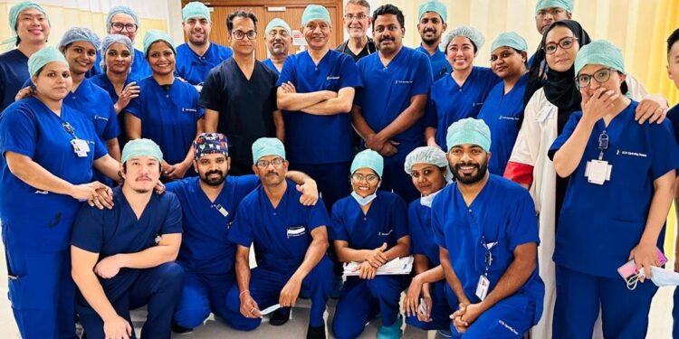 دبي تفتتح الباب أمام حقبة جديدة من الجراحات غير المسبوقة في الشرق الأوسط.. أول عملية زراعة كبد ناجحة في فرع مستشفى كينغز كوليدج البريطاني بالإمارات المتحدة…