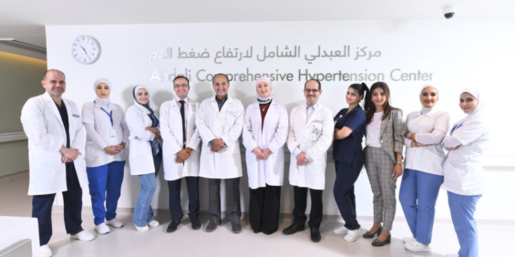 مجموعة “الحكمة” تسخّر التكنولوجيا لتحسين حياة المرضى… أول عملية دولية تستخدم فيها تكنولوجيا Activ Sight في مستشفى العبدلي بالأردن…