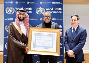 WHO تمنح هيئة الدواء والغذاء السعودية شهادة الإعتراف بخلو المنتجات الغذائية في المملكة من الدهون المتحوّلة الإصطناعية…