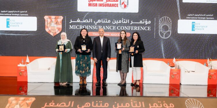 النسخة الثالثة من التأمين المتناهي الصغر تنتقل من النظري الى العملي: تأسيس أقسام في الشركات وتطوير منتجات مناسبة سهلة الوصول اليها… الإهتمام بالمرأة المعيلة أساسي واعتماد التطبيقات التكنولوجية ضرورة ماسّة..