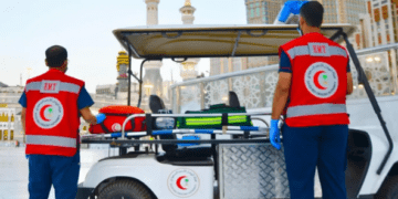 الهلال الأحمر السعودي يُنقذ  معتمراً بنغلاديشياً في الحرم المكي من موت محتّم ويُطالب بالإبلاغ عن أي حالة طارئة…