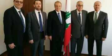 التقى وزير الخارجية اللبناني برفقة  عضو مجلس الإدارة والمستشار القانوني.. أنطوان حبيب: طلبنا دعماً لتعزيز موارد مصرف الإسكان…