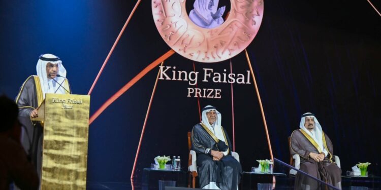 جوائز الملك فيصل العالميةذهبت الى 5 شخصيات عربية وعالميةبينهم اللبناني محمد السماكأمين عام لجنة الحوار المسيحي-الإسلامي..