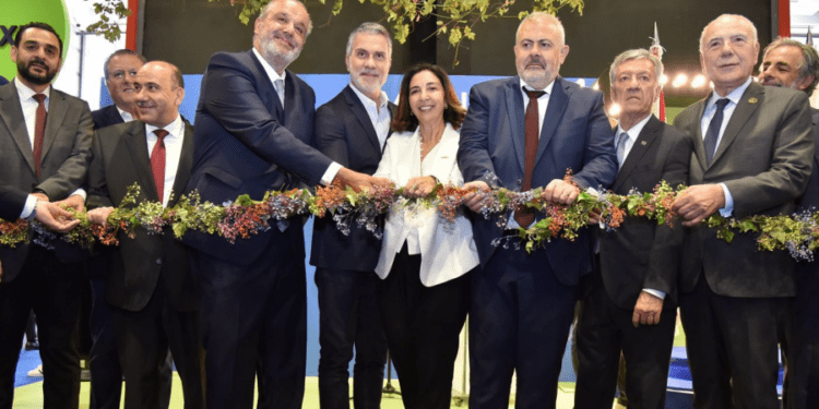 معرض Horeca  يشهد مناقشة عن:كيف تحلّ مشاكل التصدير الى أميركا..الأجوبة يُعطيها سام أبو جودة وجويس معوّض…