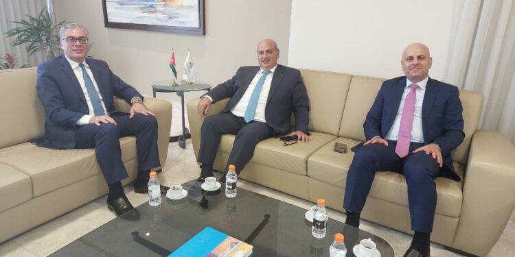 الإتحاد الأردني لشركات التأمينيُتابع زيارات التهنئة والتشاور…المحطة الجديدة: الشركة “المتحدة “والمعني رئيسها الجديد رائد حدادين…