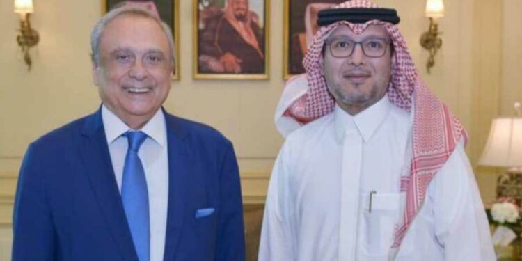 “اجتماع ممتاز” بين السفير السعوديورئيس مصرف الإسكان في اليرزة…