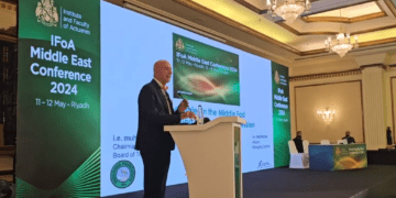 في محاضرة له وعَرْضخلال “مؤتمر الشرق الأوسط 2024..”ابراهيم مهنا قدّم تحليلاً ثاقباًللمشهد الإكتواري الدوليوشدّد على تدريس المهنة في الجامعات…