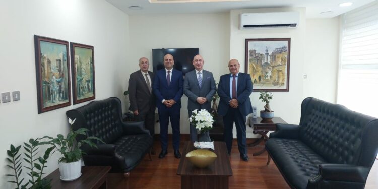 في إطار التواصلمع شركات التأمين الأعضاء الإتحاد الأردني ممثلاً برئيس المجلس ورئيسه التنفيذي ومساعدهيزورون مديرَيْن عامَيْن معينَيْنللتهنئة والتباحث بشؤون القطاع…