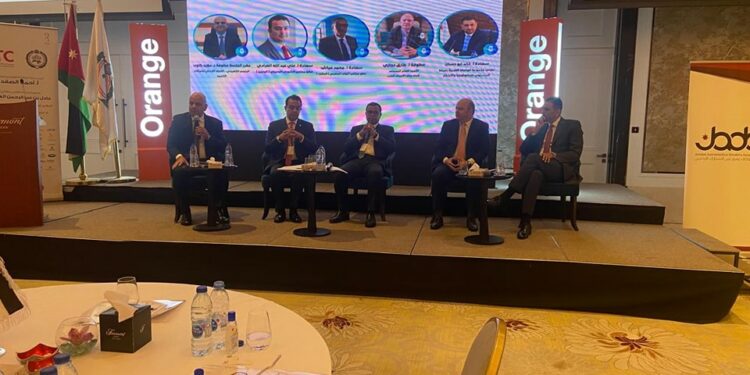 جلسة حوارية في المؤتمرالبرلماني العربي للتكنولوجيا والإقتصاديترأسها مؤيد الكلوب..