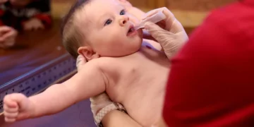 مخاوف من عدم تطعيم الأطفالولقاح الحصبة بالدرجة الأولى…