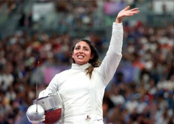 مع أنها حامل في شهرها السابع..المصرية ندى حافظتبارزت بالسيف العربيلثالث مرة في الأولمبياد:ربحت في جولة وخسرت في اخرى…