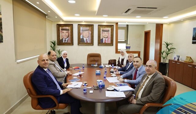 تعاون مشترك بين جامعة البلقاءوالإتحاد الأردني لشركات التأمينبهدف تعريف الطلبة باختصاصاتتحتاج اليها شركات القطاع…