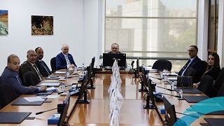 أصول ممارسة مهنة التأمين وضوابط تعامل الشركات مع عملائها عالجتهما الهيئة التنفيذية للجنة القانونية للإتحاد الأدني لشركات التأمين…