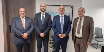 وفد من الإتحاد الأردني لشركات التأمين يُهنئ “ميدغلف” و”نات هيلث” بانتقالهما الى مقرّيْن جديدَيْن في قلب العاصمة عمان…