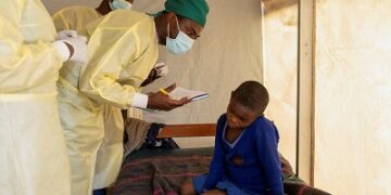 على غرار موجة “الإيدز”.. أفريقيا تحتضن فيروس جدري القردة والسويد.. أول المتلّقين أوروبياً! ممارسة الشواذ الجنسي من الأسباب بدليل أن المثليين وثنائيي الجنس يشكلون الغالبية العظمى من الحالات…