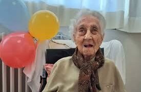 الجدة الإسبانية الخارقة ودّعت العالم بعد 117 عاماً… بهدوء!