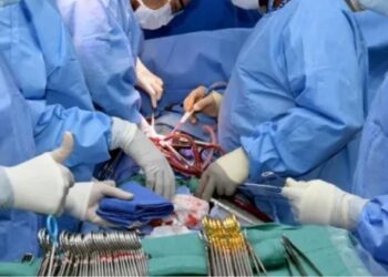 مشارك في المؤتمر الدولي السادسحول “الحماية القانونية والتشريعات“للمعاملات الإلكترونية يرفع الصوت:ماذا لو وقع خطأ طبي”عند الإعتماد على الذكاء الإصطناعيفمن تراه المسؤول؟”