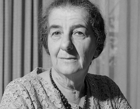 د. الياس ميشال الشويري يُفسّر عبارة لـ جولدا مائير تختصر الفلسفة الوجودية لإسرائيل: إذا تخلّى العرب عن السلاح فلا قتال، وإذا تخلّت إسرائيل عنه فلن تكون هناك إسرائيل…