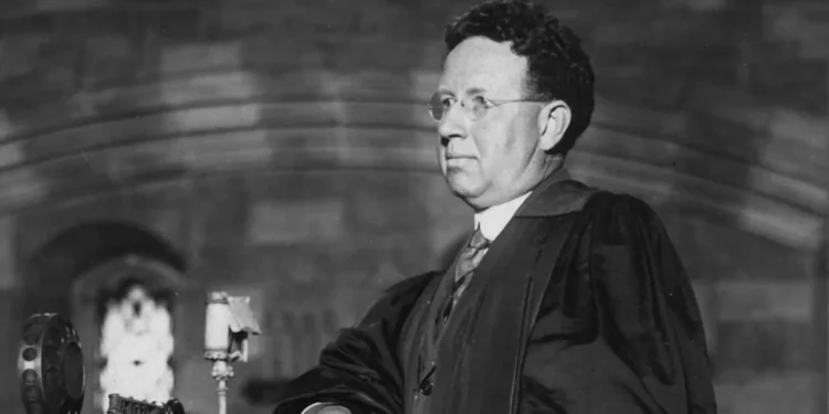 أين لبنان من مقولة “في الحرب نستخدم أفضل ما لدينالممارسة أكثر الأفعال بشاعة؟”د. الياس ميشال الشويري معلقاً:نعم تُستنزف موارد البلادفي صراعات عقيمة!