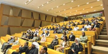 المركزي الكويتي ينظّم ورشَتَيْن لتأهيل العاملين  بالقطاعَيْن المصرفي والمالي..