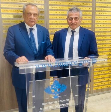 في زيارة تمّ فيها تبادل “الشكر”..وزير المالية لرئيس الإسكان:“نحن الى جانبكم وسندعمكم”…