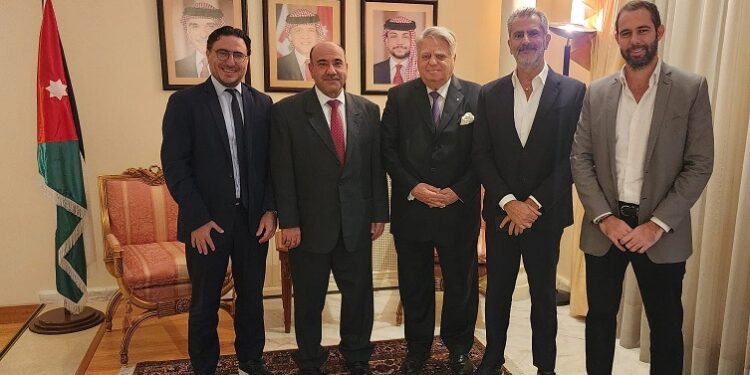 لقاء بين وفد من MIDELوسفير الأردن في لبنان..د. فؤاد زمكحل: لنأخذ عِبراًمن تجربة المملكة..