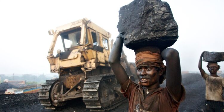 مستثمرون خليجيون “يكسرون” القاعدة السائدة:جنوح نحو القارة الإفريقية للإستثمار فيهاوالقيمة المرجّحة للإستثمار  في الطاقة والزراعة53 مليار دولار!