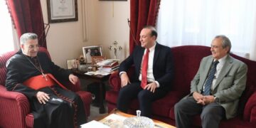 حبيب يزور البطريرك الراعي برفقة السفير اللبناني في السعودية فوزي كباره ويُجدّد التمنّي بإعادة فتح شارع المصارف المقفل منذ 20 عاماً!