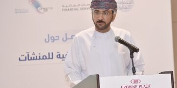 قطاع التأمين في سلطنة عُمان يتحرّك باتجاه زيادة برامج التغطية.. ورشة عمل مع السعودية لإطلاق برنامج “تأمين العيوب الخفية” للإنشاءات ومرتضى الجملاني يقترح مكتباً خاصاً لإصدار بطاقة إستشفائية إلزامية…