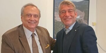 رئيس الإسكان يتابع دعمه المواطن بتوفير تسهيلات لقروض الطاقة الشمسية