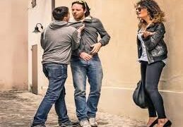 د. الياس ميشال الشويري يكتب عن “الغرباء عندما يصبحون أصدقاء والأصدقاء عندما يصبحون غرباء” ويقول: علاقات الصدفة أكثر نقاوة…