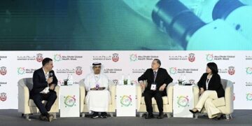 أبو ظبي تواكب الثورة التكنولوجية   في مهنة الطب وسدّ فجوات التقصير: تدريب أكثر من 10 آلاف  من العاملين في القطاع مع المحافظة على البُعد الإنساني…