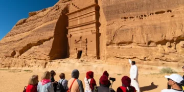 برسم القيّمين على وزارة السياحة اللبنانية : أرقام قياسية لقطاع الضيافة في السعوديةوالمحصلة في العام السابق48،8 مليار ريال…