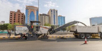 استعداداً  لموسم الحج… أمانة مكة المكرّمة تُطلق ورشة صيانة وتأهيل الطرق في برنامج زمني مدروس ودقيق…