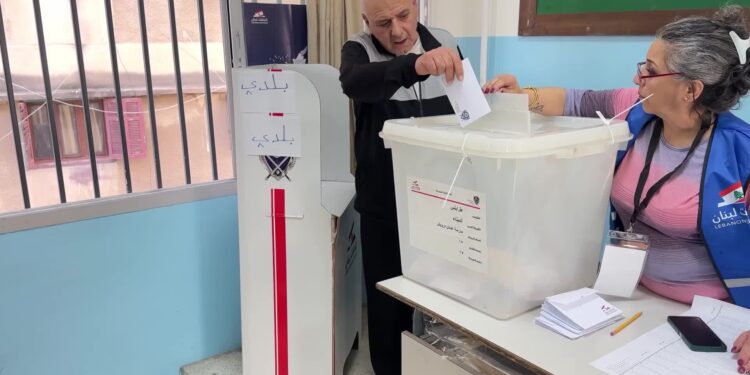 بعد جولتَيْن من الإنتخابات البلدية والإختيارية في لبنان.. هل نفرح أم نُصاب بالخذلان؟ د. الياس ميشال الشويري: نأمل أن يتجدّد الأمل ولا تتكرّر المأساة…